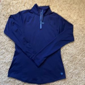 Mountain hardwear activewear pullover med NEW!!!